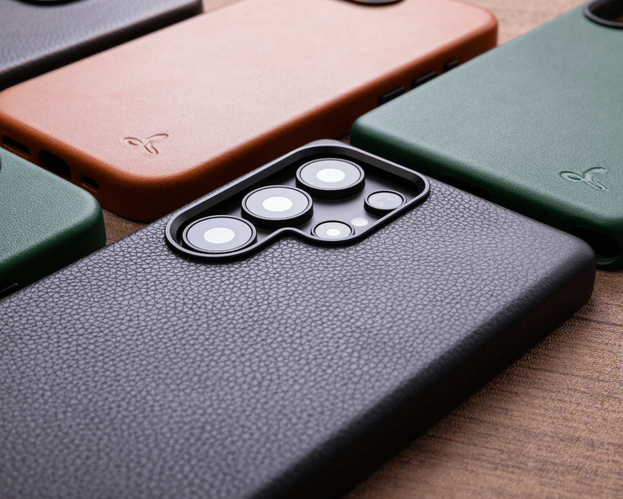 Apple iPhone 16 Pro Max - Metro Leather Bumper Phone Case
