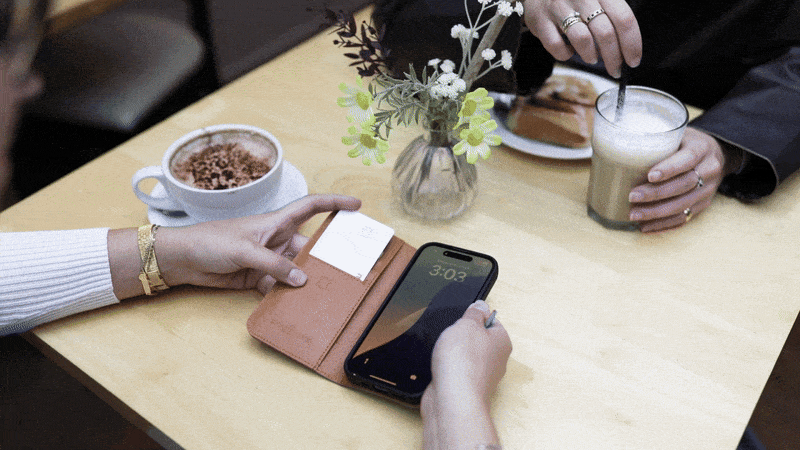 Apple iPhone 16 Plus - Vintage Leather Wallet Phone Case