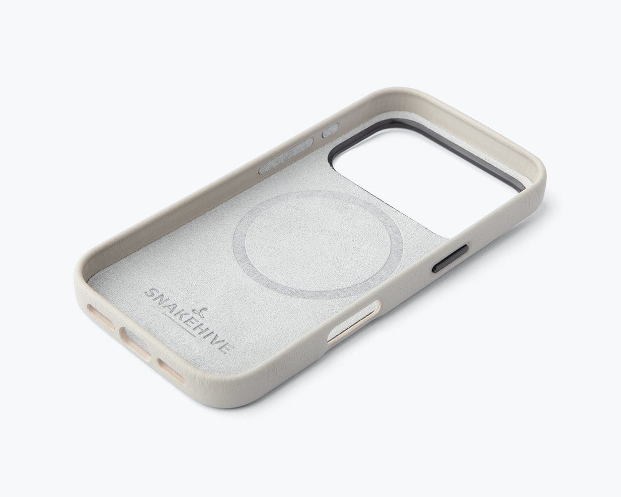 Apple iPhone 17 Pro  - Metro Leather Bumper Phone Case