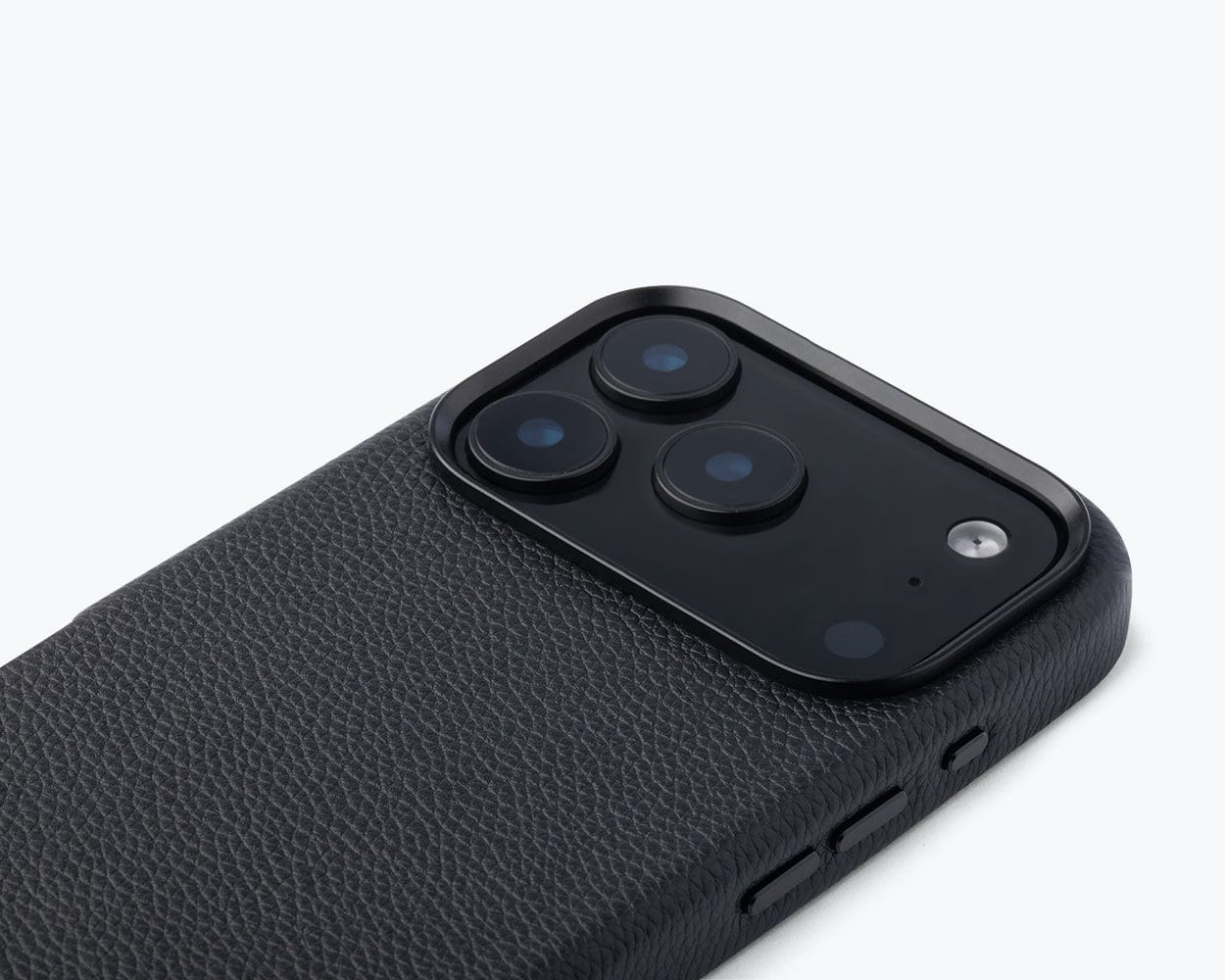 Apple iPhone 17 Pro  - Metro Leather Bumper Phone Case